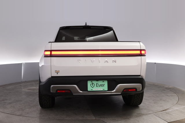 2022 Rivian R1T