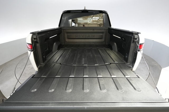 2022 Rivian R1T