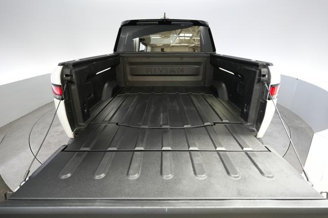 2022 Rivian R1T