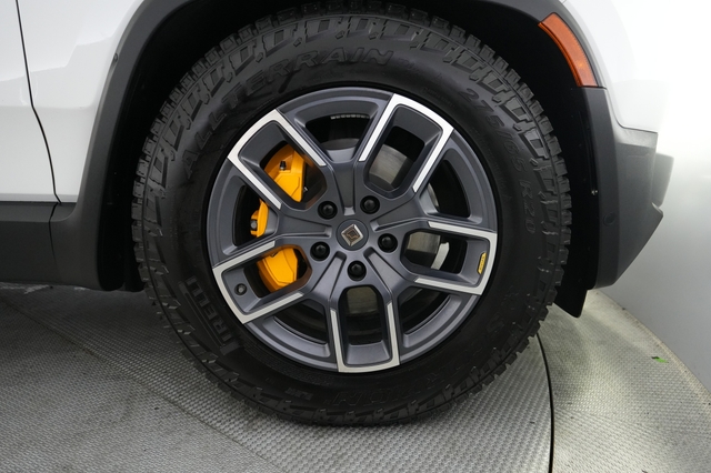 2022 Rivian R1T