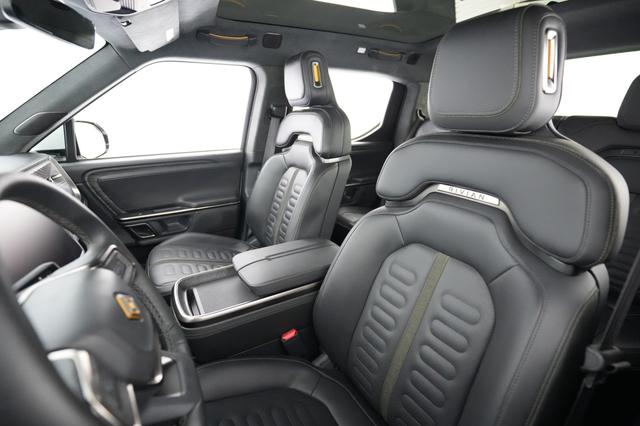 2022 Rivian R1T