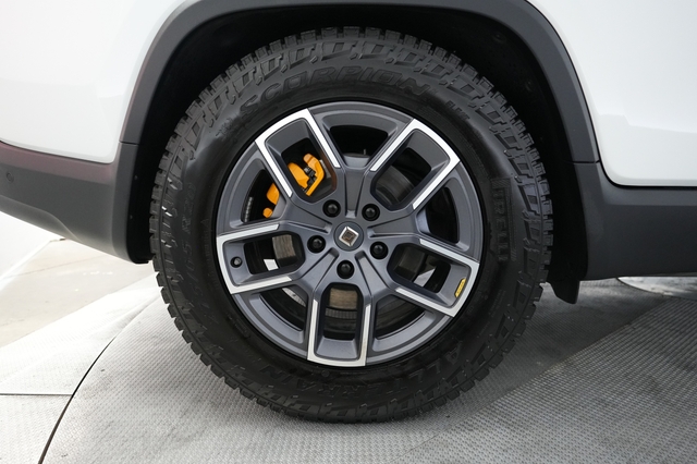 2022 Rivian R1T