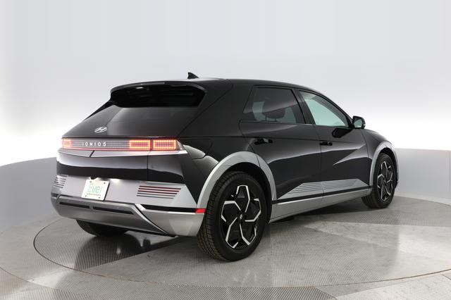 2024 Hyundai IONIQ 5 — photo 2 of 23