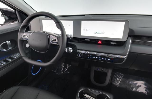 2024 Hyundai IONIQ 5 — photo 3 of 23