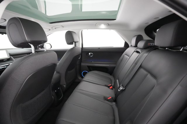2024 Hyundai IONIQ 5 — photo 17 of 23