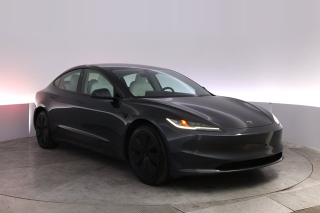 2024 Tesla Model 3 — photo 10 of 24