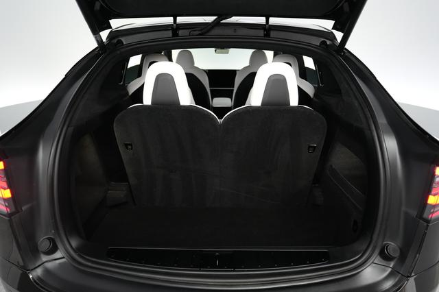 2022 Tesla Model X — photo 6 of 24