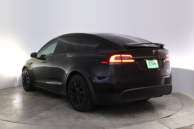 2022 Tesla Model X — photo 13 of 24