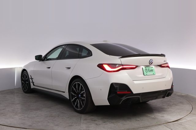 2024 BMW i4