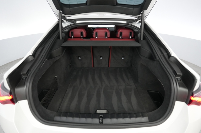 2024 BMW i4