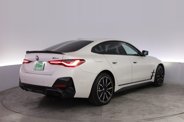 2024 BMW i4