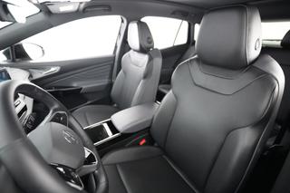 2023 Volkswagen ID.4 — photo 3 of 24