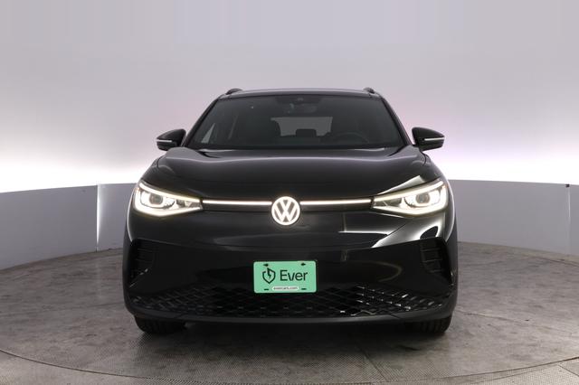 2023 Volkswagen ID.4 — photo 9 of 24