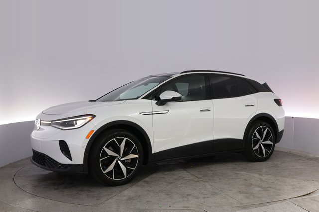 2023 Volkswagen ID.4 — photo 14 of 21