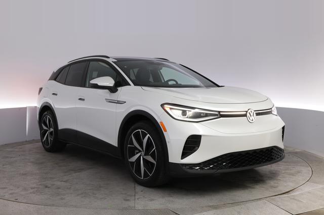 2023 Volkswagen ID.4 — photo 10 of 21