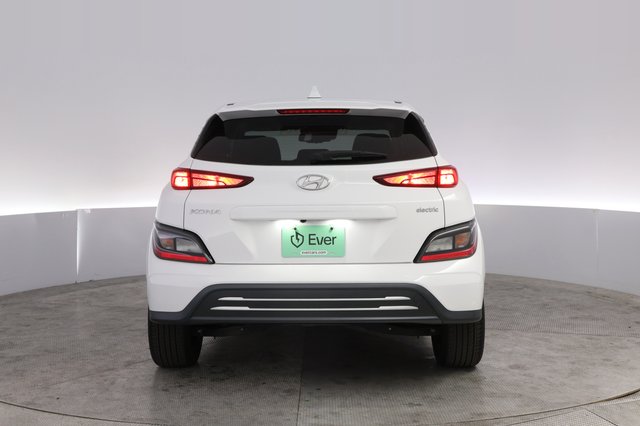2023 Hyundai Kona Electric — photo 12 of 23