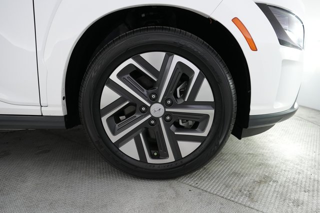 2023 Hyundai Kona Electric — photo 16 of 23