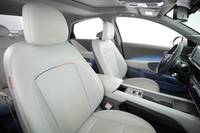 2023 Hyundai IONIQ 6 — photo 18 of 21