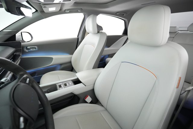 2023 Hyundai IONIQ 6 — photo 3 of 21