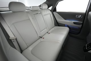 2023 Hyundai IONIQ 6 — photo 4 of 21