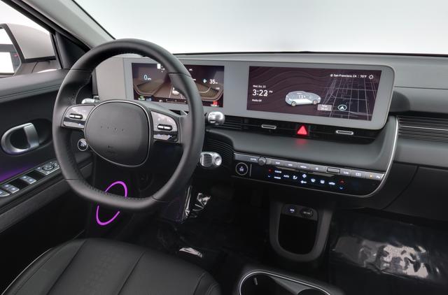 2023 Hyundai IONIQ 5 — photo 3 of 26