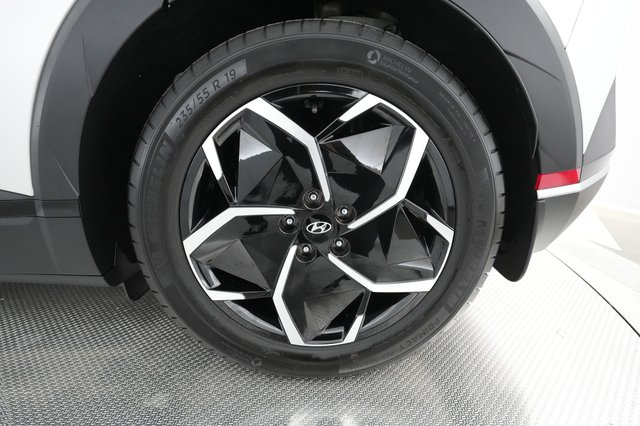 2023 Hyundai IONIQ 5 — photo 14 of 26