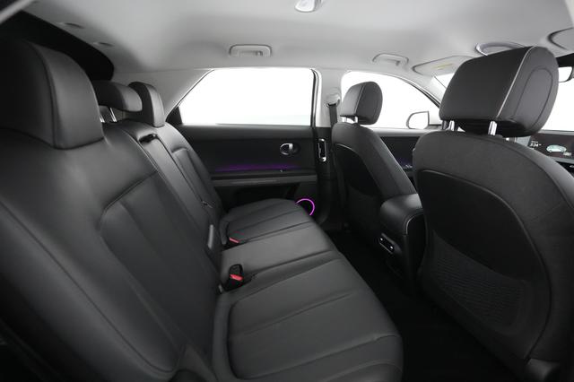 2023 Hyundai IONIQ 5 — photo 4 of 26