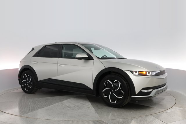 2023 Hyundai IONIQ 5 — photo 8 of 26