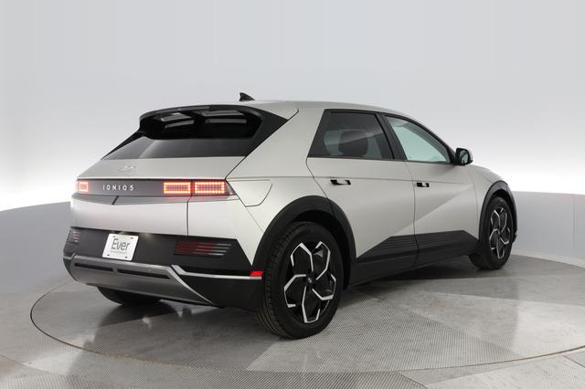2023 Hyundai IONIQ 5 — photo 2 of 26