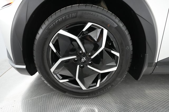 2023 Hyundai IONIQ 5 — photo 13 of 26