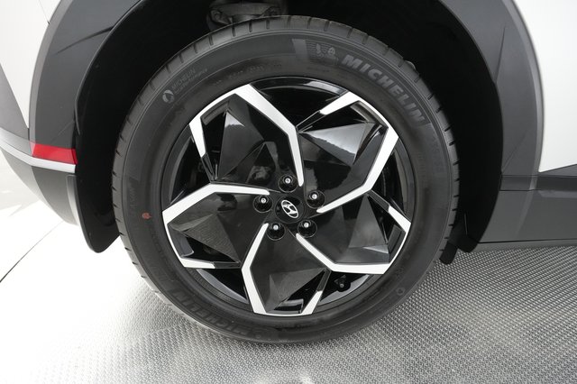 2023 Hyundai IONIQ 5 — photo 16 of 26