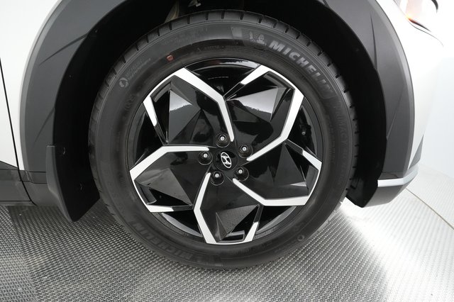 2023 Hyundai IONIQ 5 — photo 15 of 26