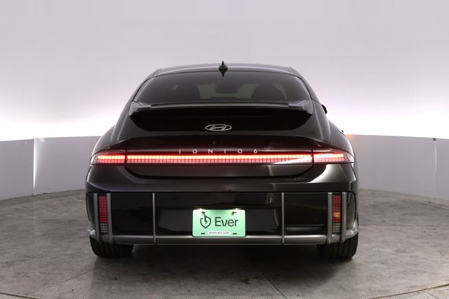 2023 Hyundai IONIQ 6 — photo 12 of 25