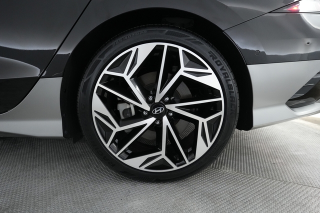 2023 Hyundai IONIQ 6
