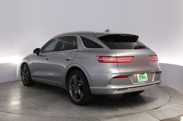 2024 Genesis Electrified GV70