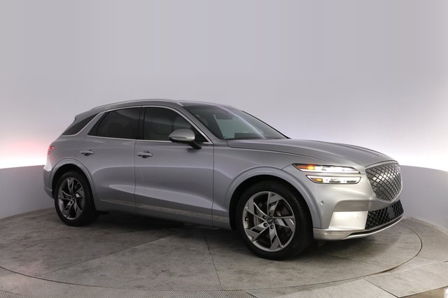 2024 Genesis Electrified GV70 — photo 11 of 22