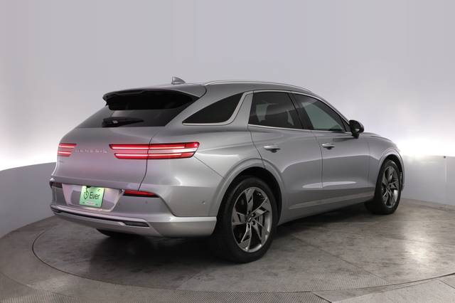 2024 Genesis Electrified GV70