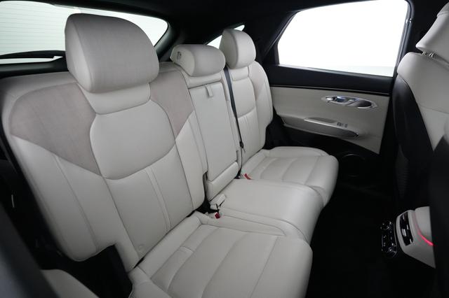 2024 Genesis Electrified GV70 — photo 4 of 22
