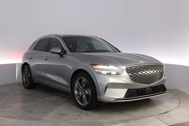 2024 Genesis Electrified GV70 — photo 10 of 22