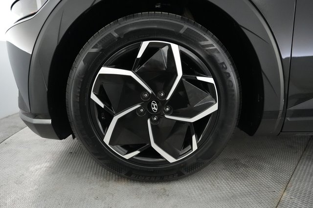 2024 Hyundai IONIQ 5 — photo 15 of 23