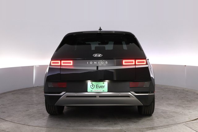 2024 Hyundai IONIQ 5 — photo 12 of 23