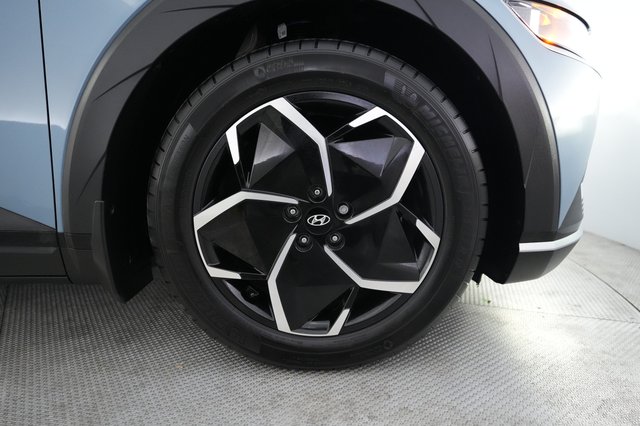 2024 Hyundai IONIQ 5 — photo 16 of 24