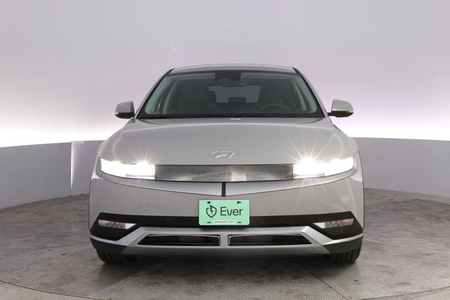 2024 Hyundai IONIQ 5 — photo 9 of 24