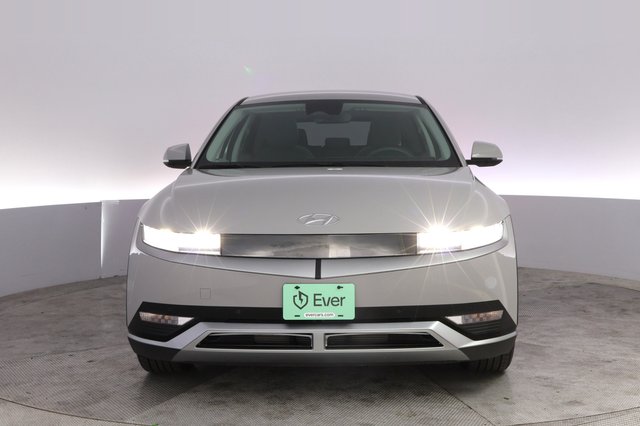 2024 Hyundai IONIQ 5 — photo 9 of 24