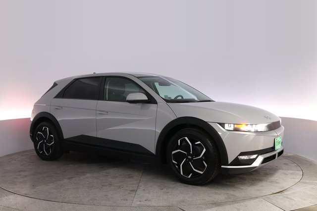 2024 Hyundai IONIQ 5 — photo 11 of 24