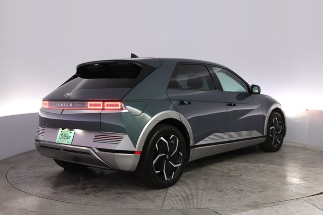 2024 Hyundai IONIQ 5 — photo 2 of 23