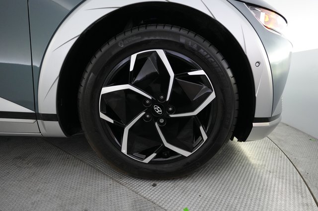 2024 Hyundai IONIQ 5 — photo 16 of 23