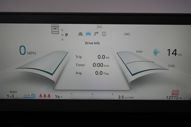 2024 Hyundai IONIQ 5 — photo 5 of 21
