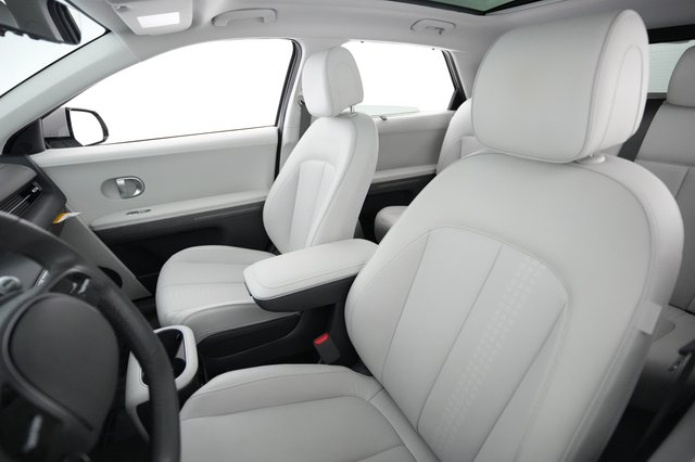 2024 Hyundai IONIQ 5 — photo 3 of 21