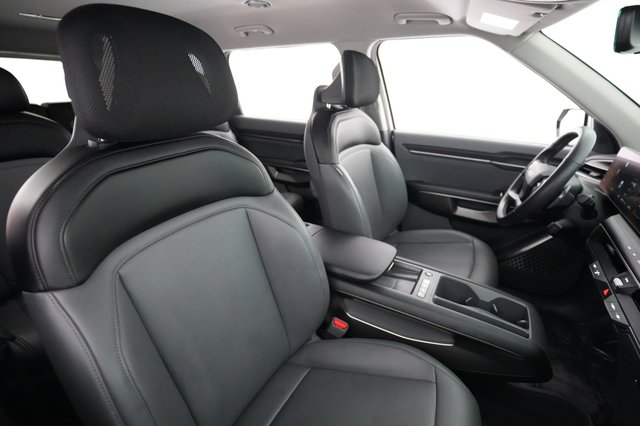 2024 Kia EV9 — photo 18 of 25